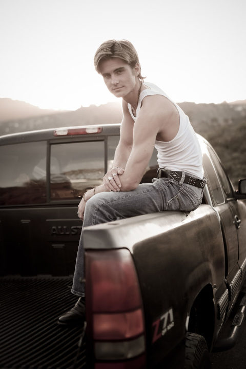 Senior Photo Boy and his truck in Los Angeles, Diana Henderson Photography