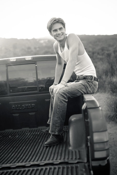 Senior Photo Boy and his truck in Los Angeles, Diana Henderson Photography